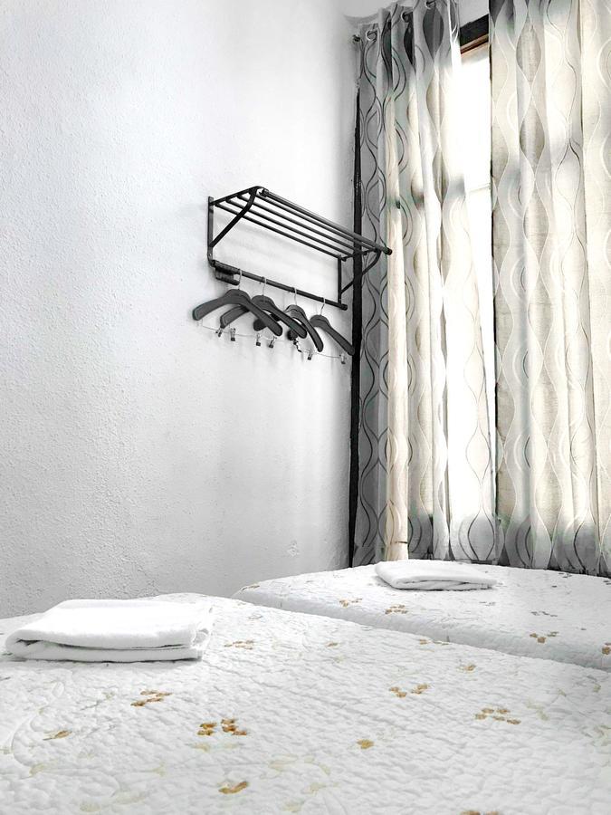 Hostal Los Arcos Мадрид Екстер'єр фото