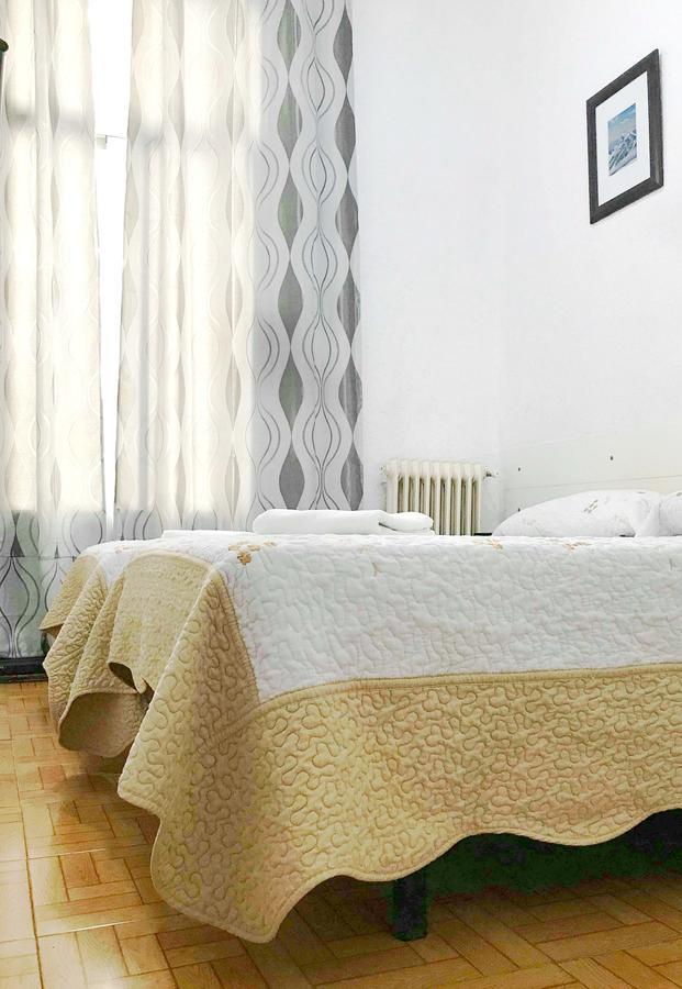 Hostal Los Arcos Мадрид Екстер'єр фото